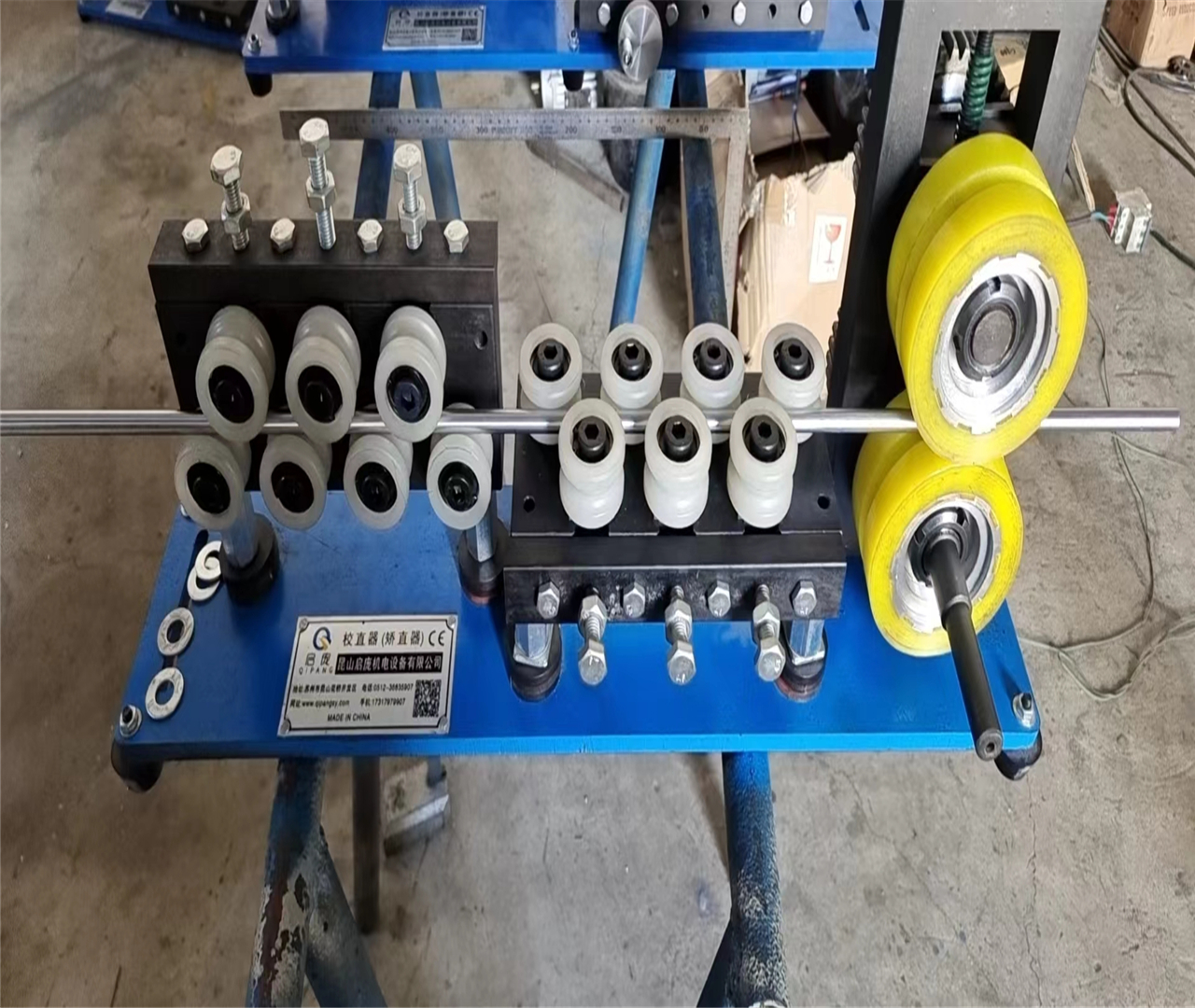 QIPANG small type hand crank 0.8-4mm solid wire traction straightening machine OEM