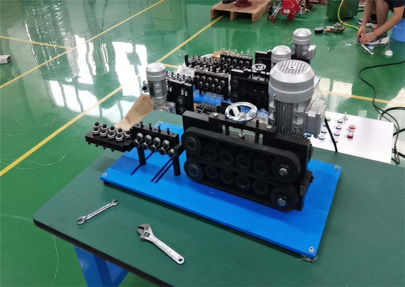 QIPANG  2-20mm  customized wire straightener machine with feeder and motor machine