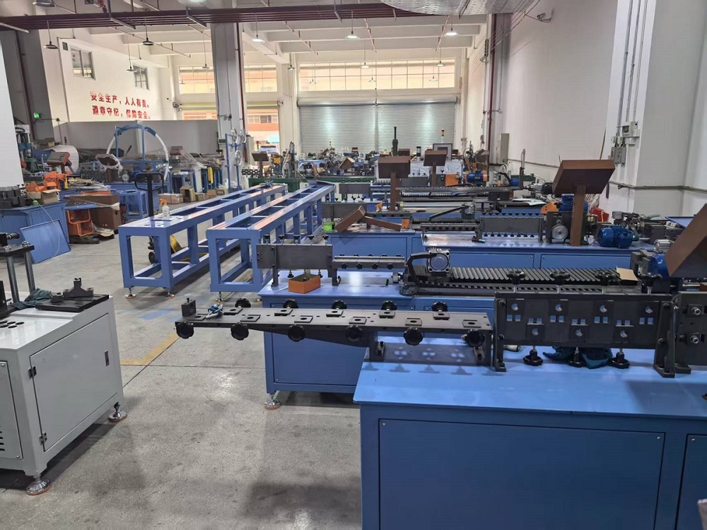 Servo Screw Feeding Steel Pipe CNC Straightener and Cutter Machine with Multiple Straighteners Servo Screw Feeding Steel Pipe CNC Straightener and Cutter Machine with Multiple Straighteners
