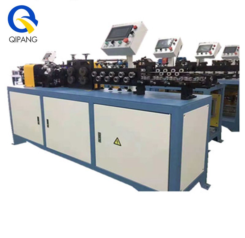 Automatic pipe straightening and cutting machine
