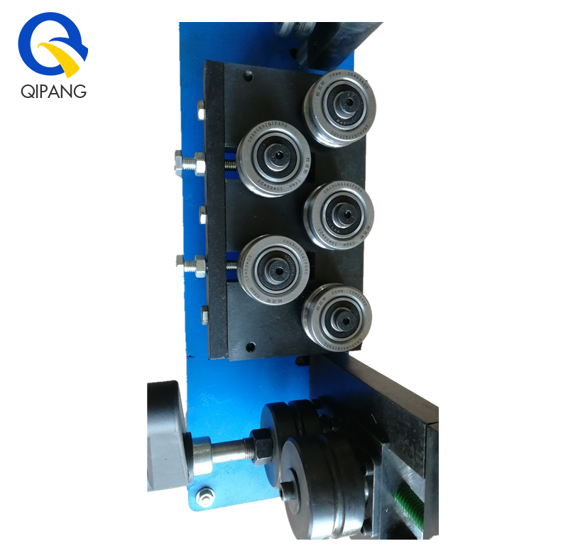 QIPANG 42/53 straightener rollers 4-10 mm iron wire and tube manual straightener roller machine tool
