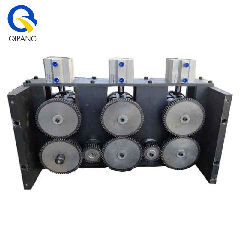 QIPANG latest design International pneumatic three-group roller feeder for sale