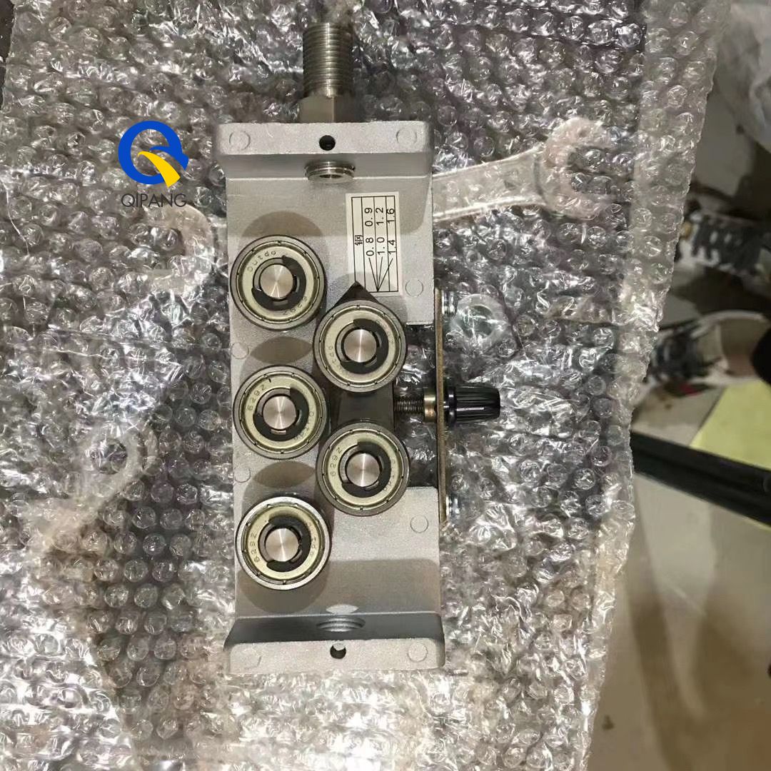QIPANG 5 wheels metal straightening machinery wire straightener techniques tool