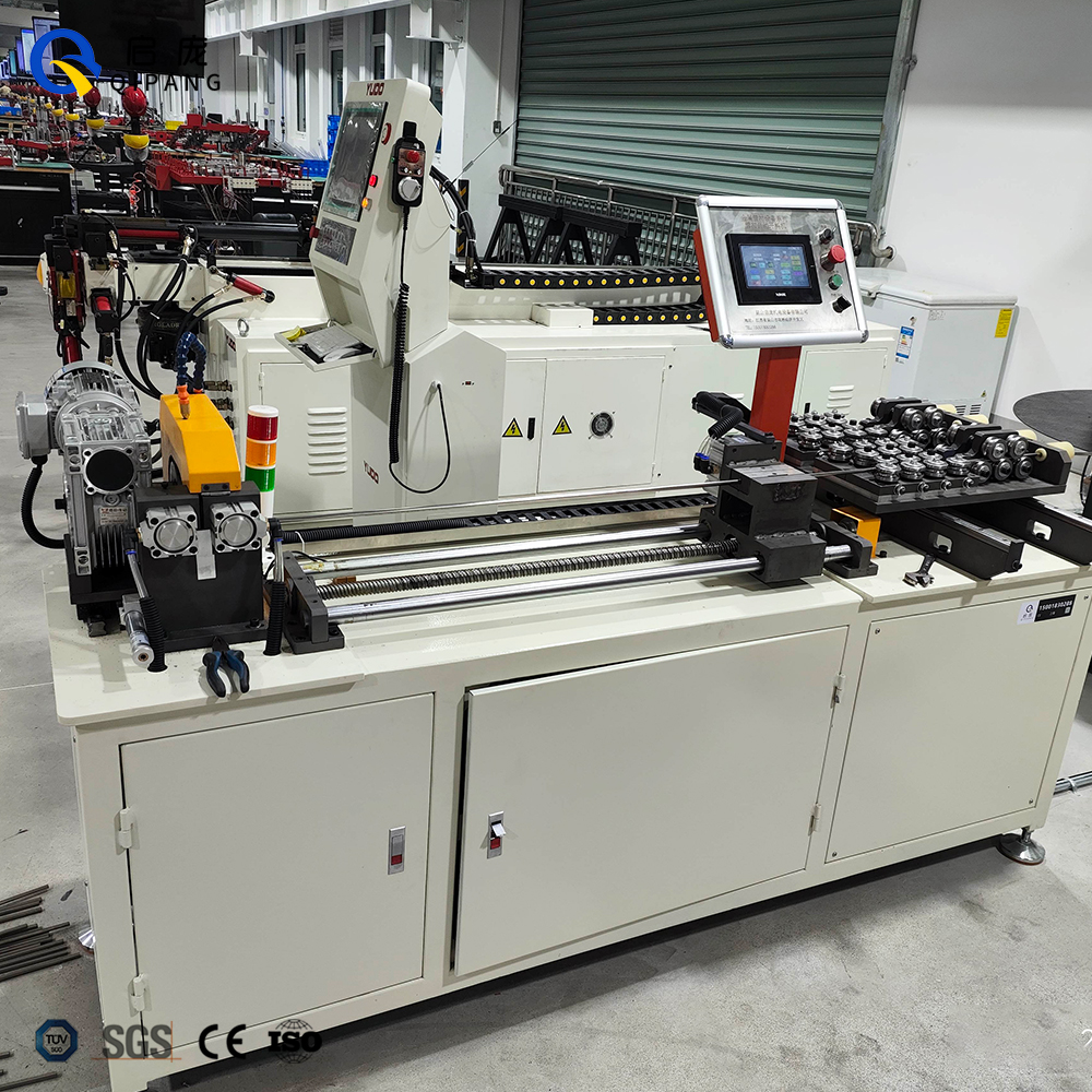Servo screw feeding multiple straighteners pipe straightening and cutting machine