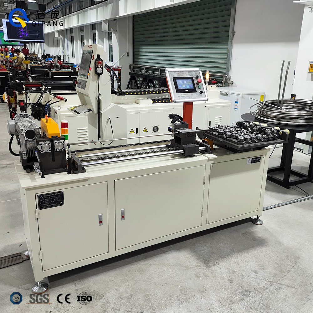 Servo screw feeding multiple straighteners pipe straightening and cutting machine
