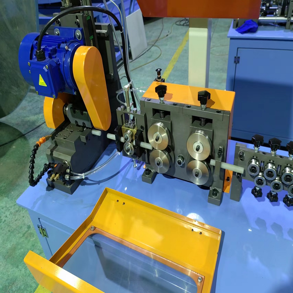 Roller-driven 3mm 4mm Capillary Tubes Automatic Straightening and Cutting Machines for air conditioning refrigeration equipment